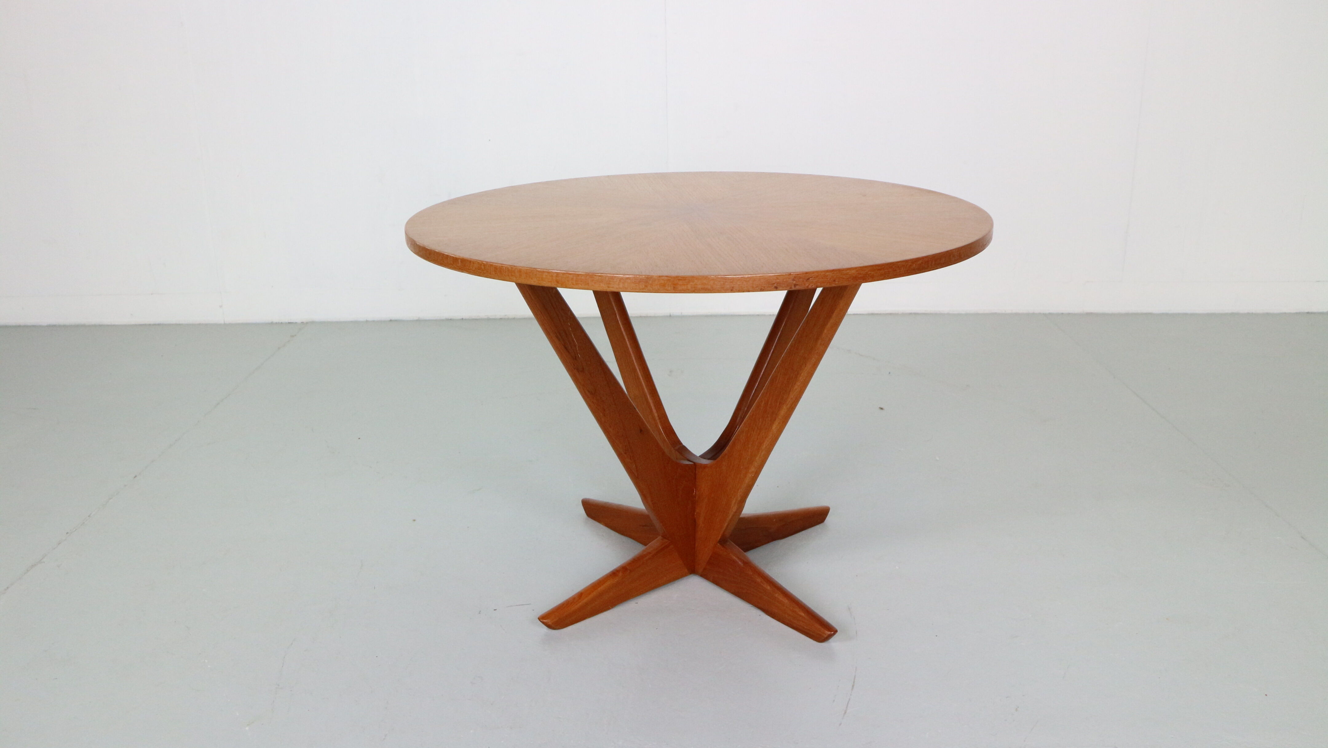 Søren Georg Jensen  Teak Round Coffee Table for Kubus, 1960 Denmark