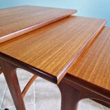 Ensemble de 3 tables gigognes en teck G-plan, années 1960