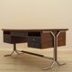Bureau en noyer, Italie années 1970