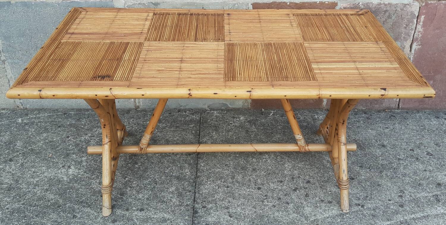 Table and 6 chairs made of bamboo and rattan