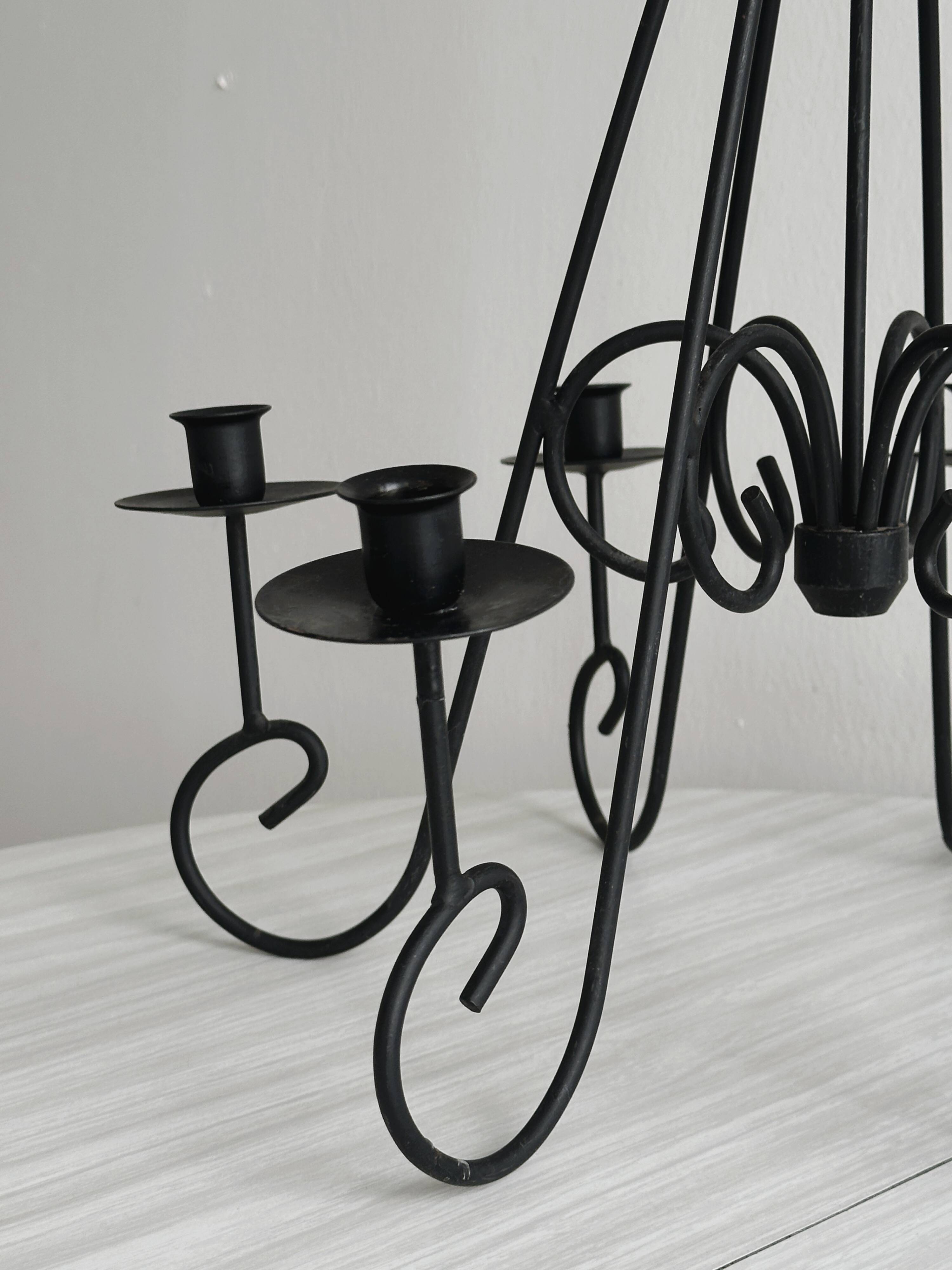 Black metal hanging chandelier