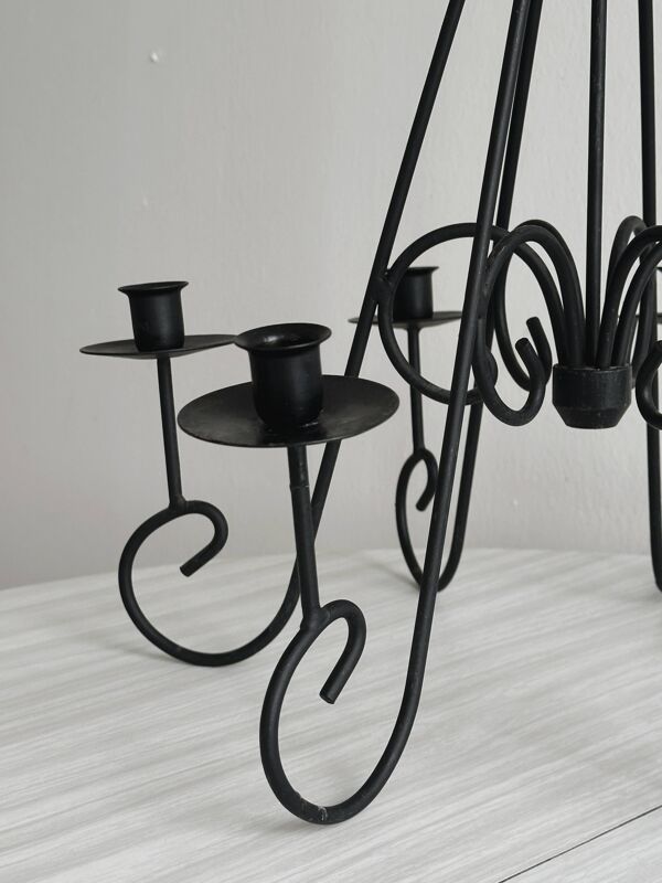 Chandelier suspendu en métal noir