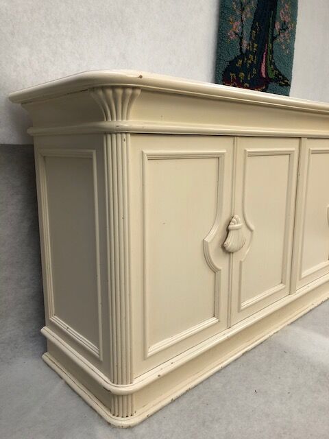 Sideboard with beautiful handels