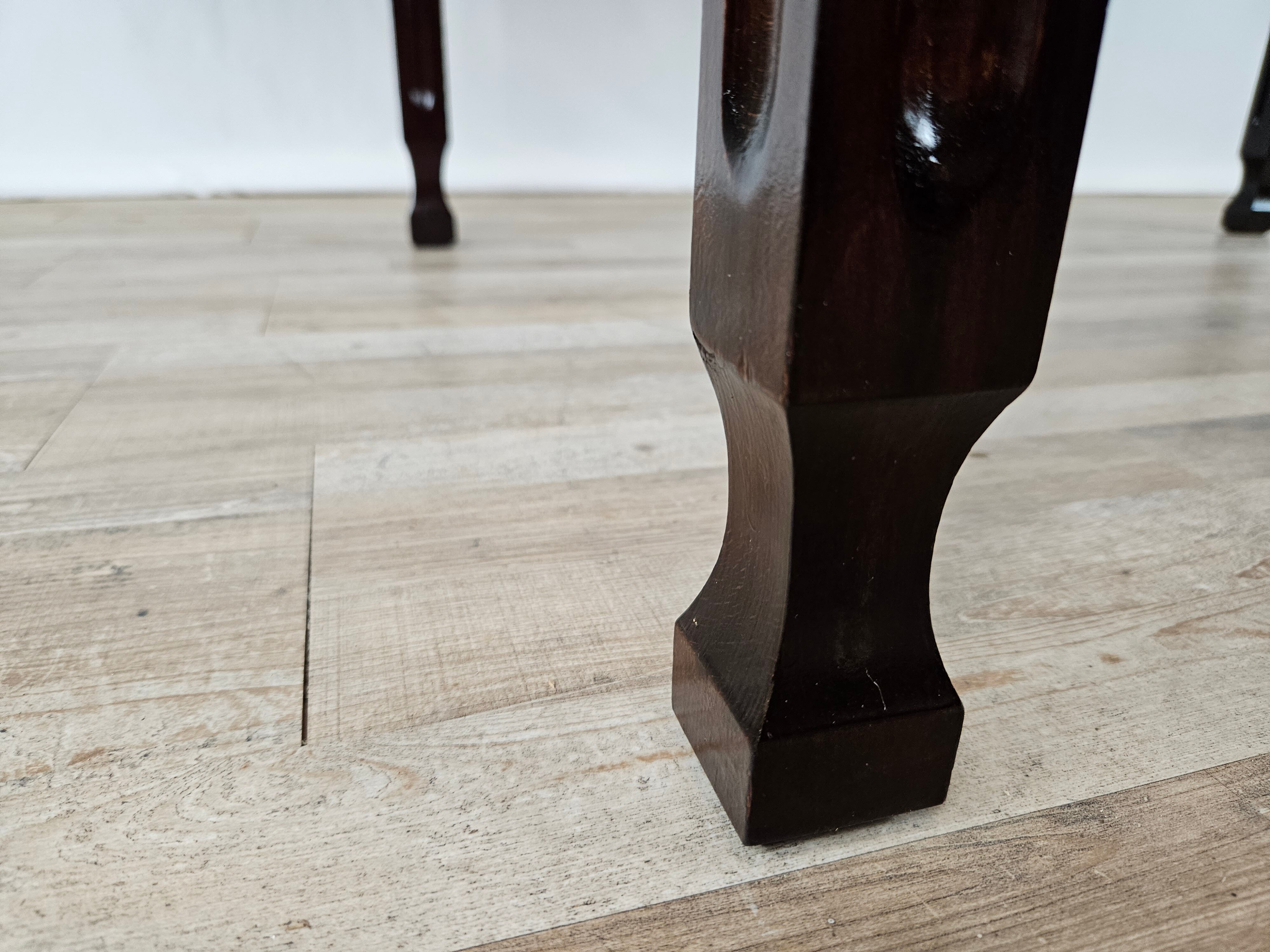 Table à manger extensible de style scandinave en noyer et ébène