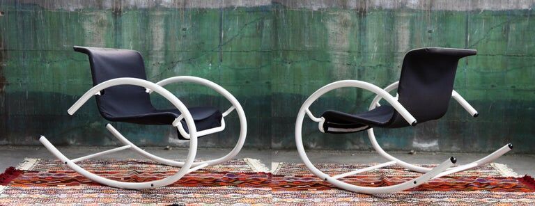 Rocking chair Memphis Ellipse leather Les Amisco with its cushion