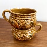 Pair of Japanese Majolica Soup Bowls Featuring Tomatoes and Onions