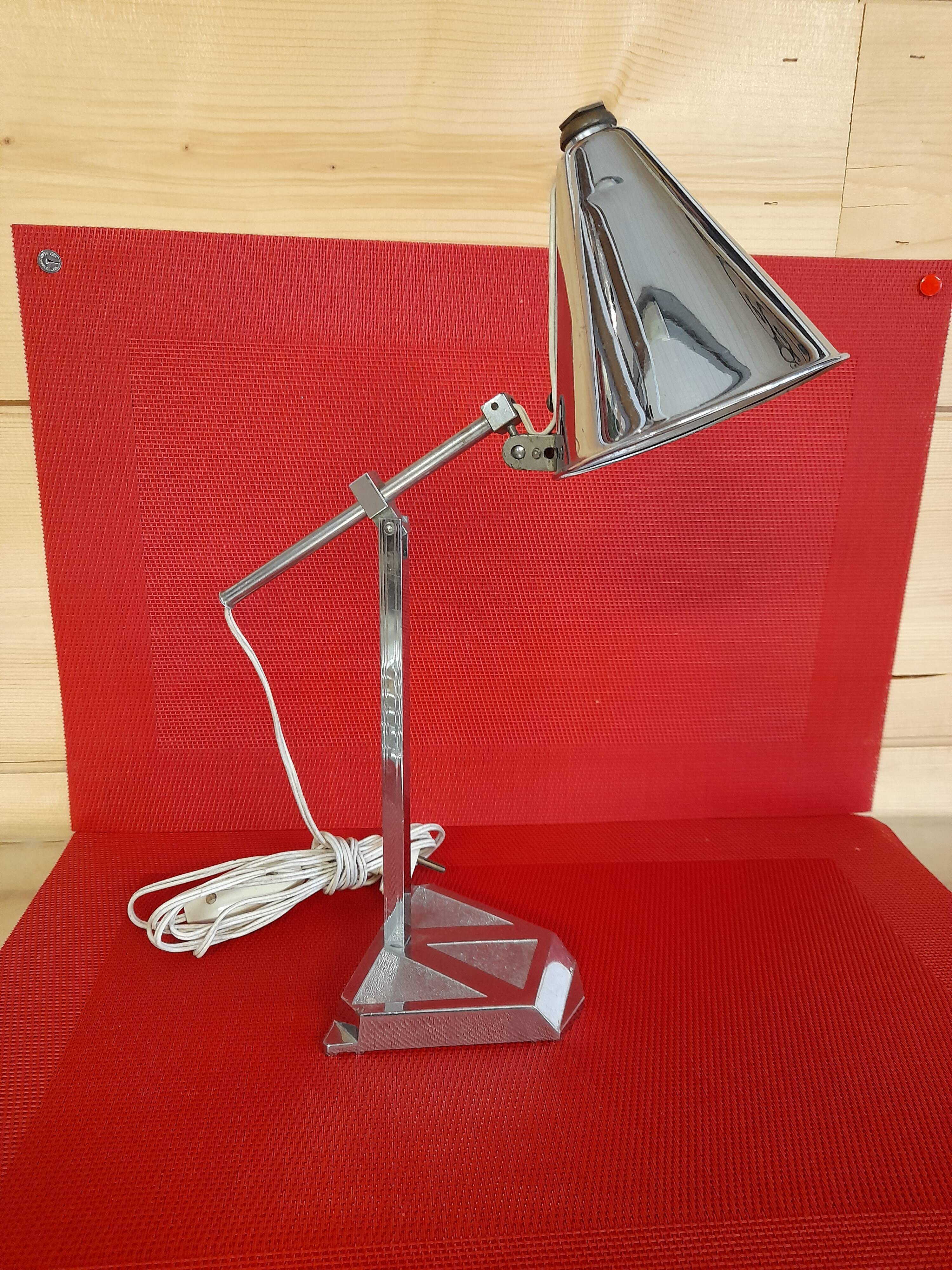 Pirouett art deco lamp
