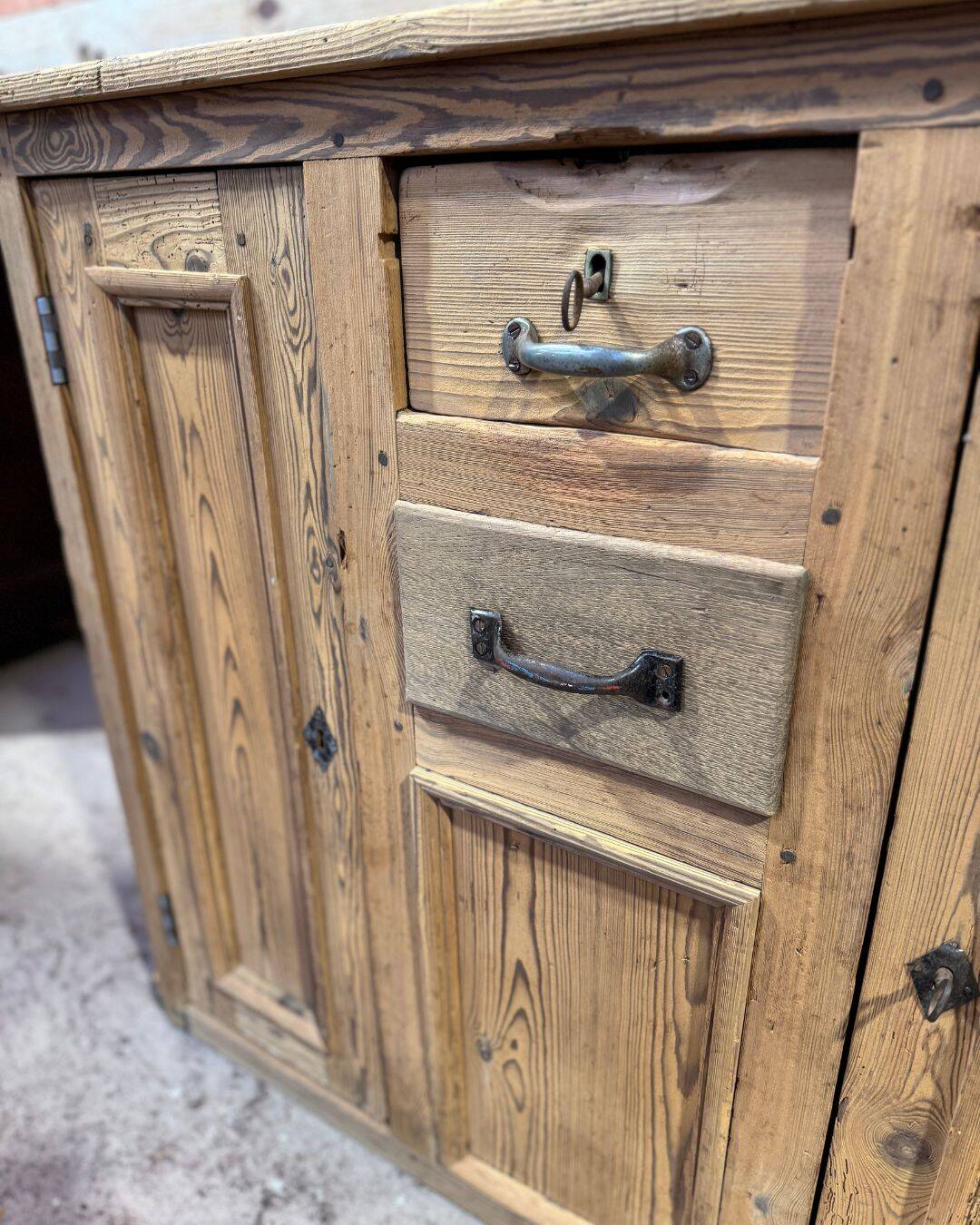 Old shop counter dating from the early 20th century.