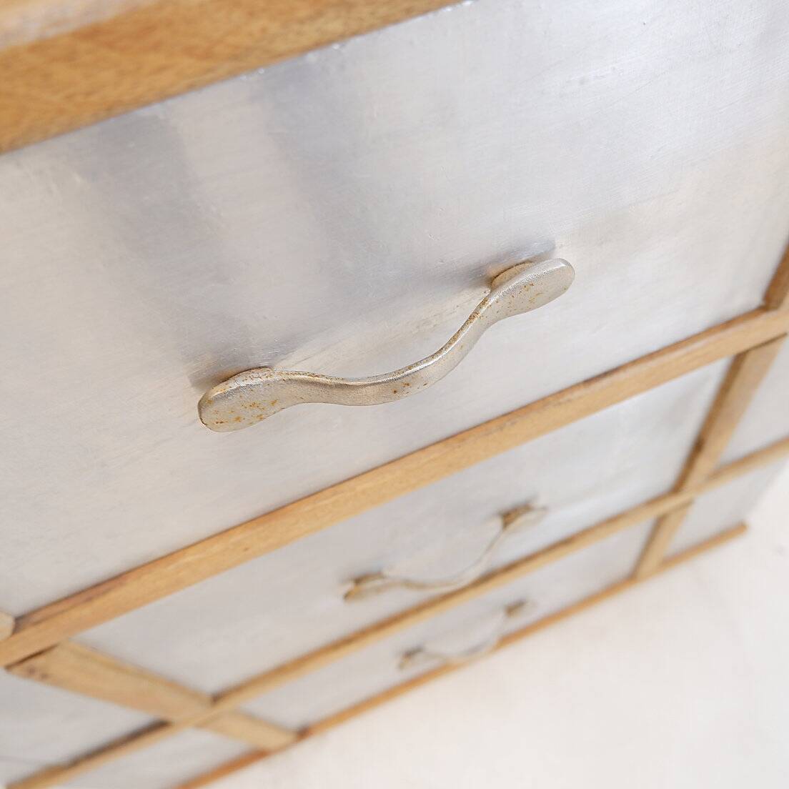 Aluminum chest of drawers - "Trunk"