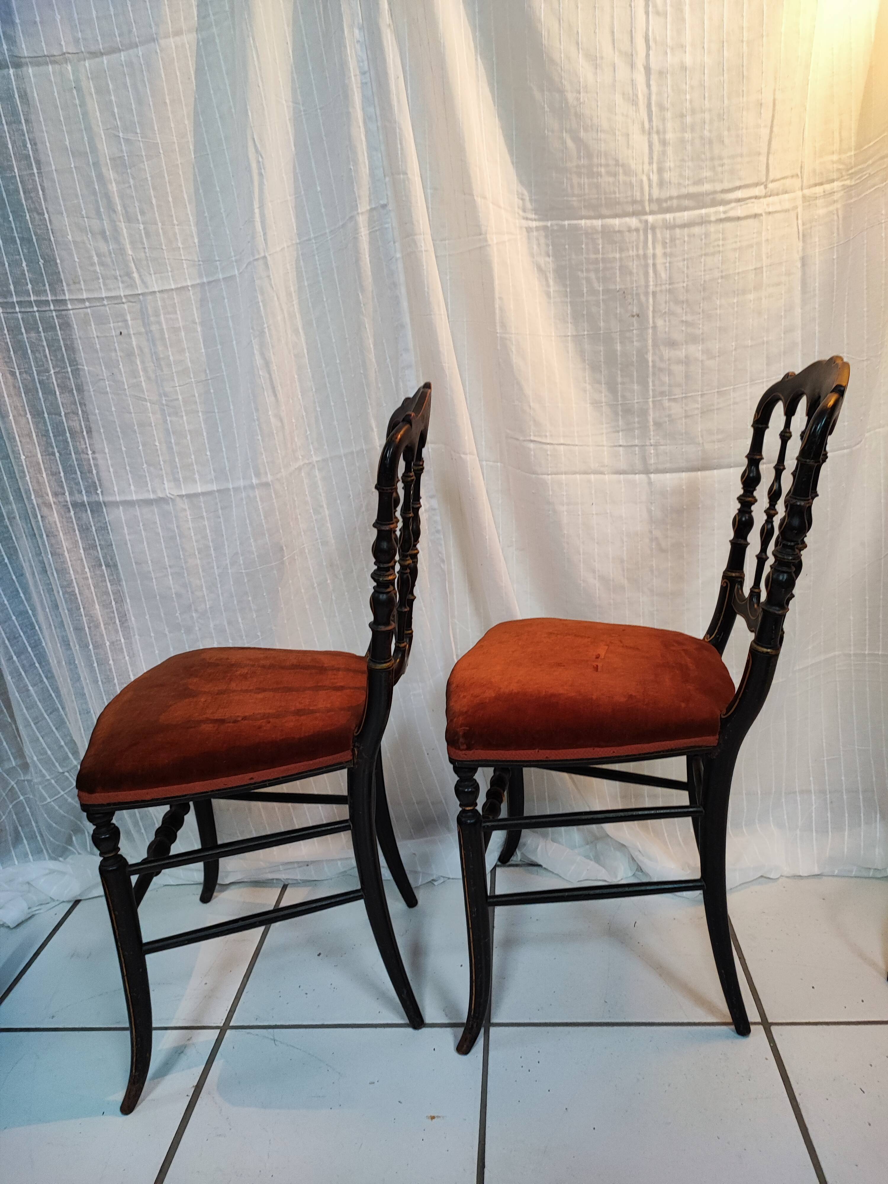 Paire de chaises Napoléon III modèle Opéra