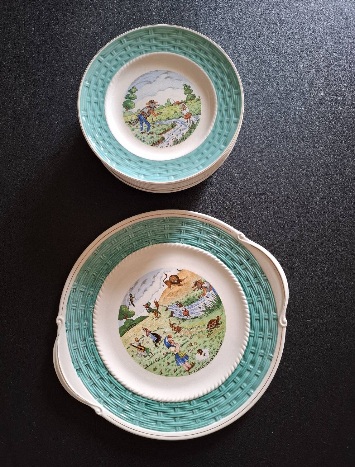 Vintage dessert service Les fables de la Fontaine