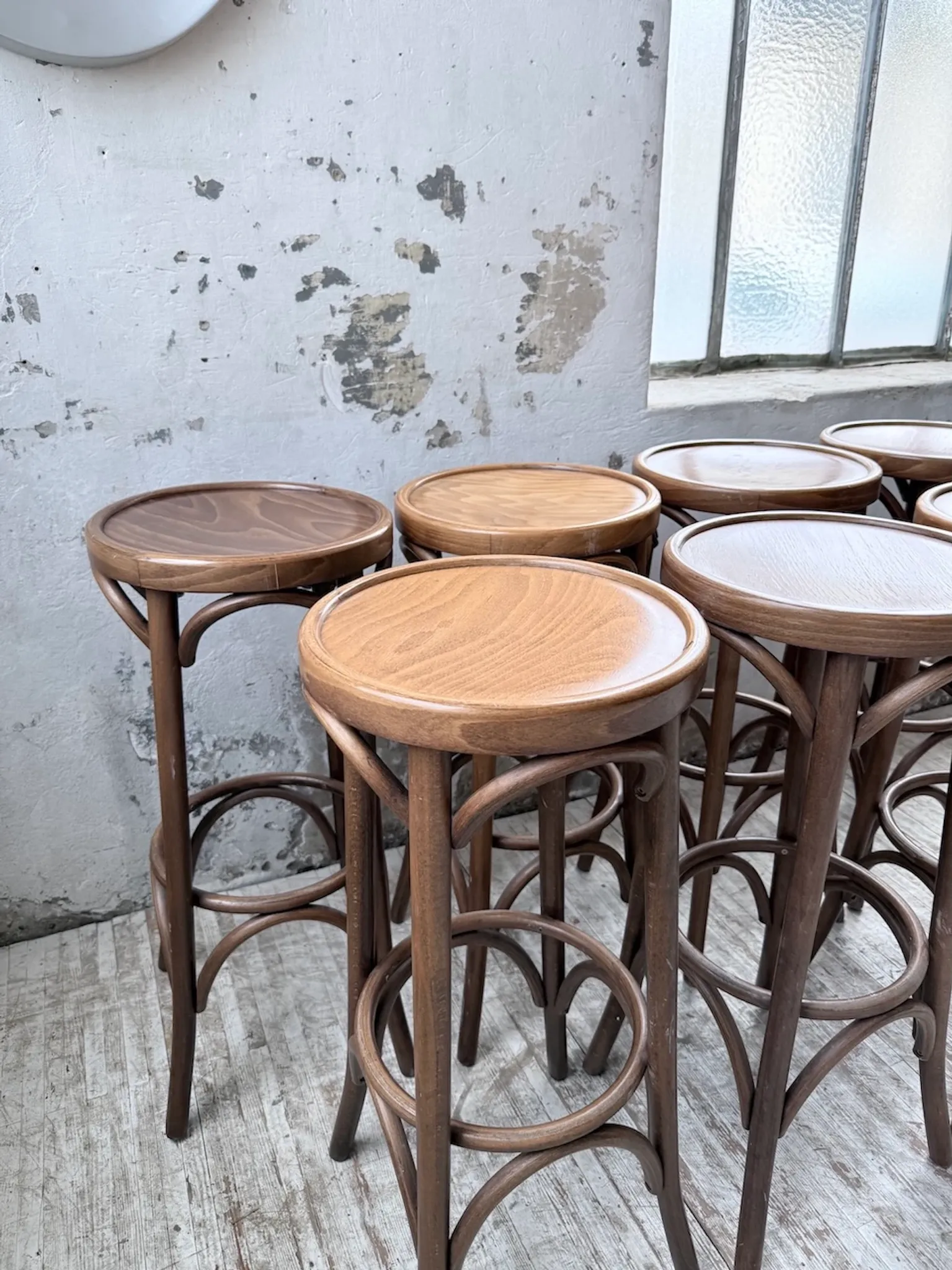 Set of 8 bistro-style bar stools Baumann.