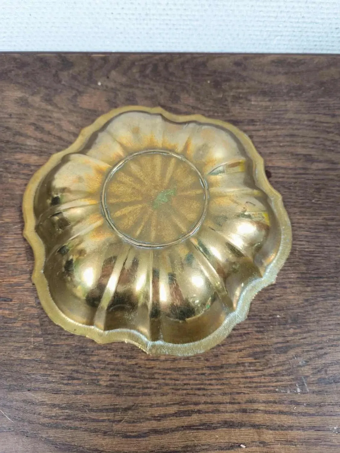 Antique brass catchall
