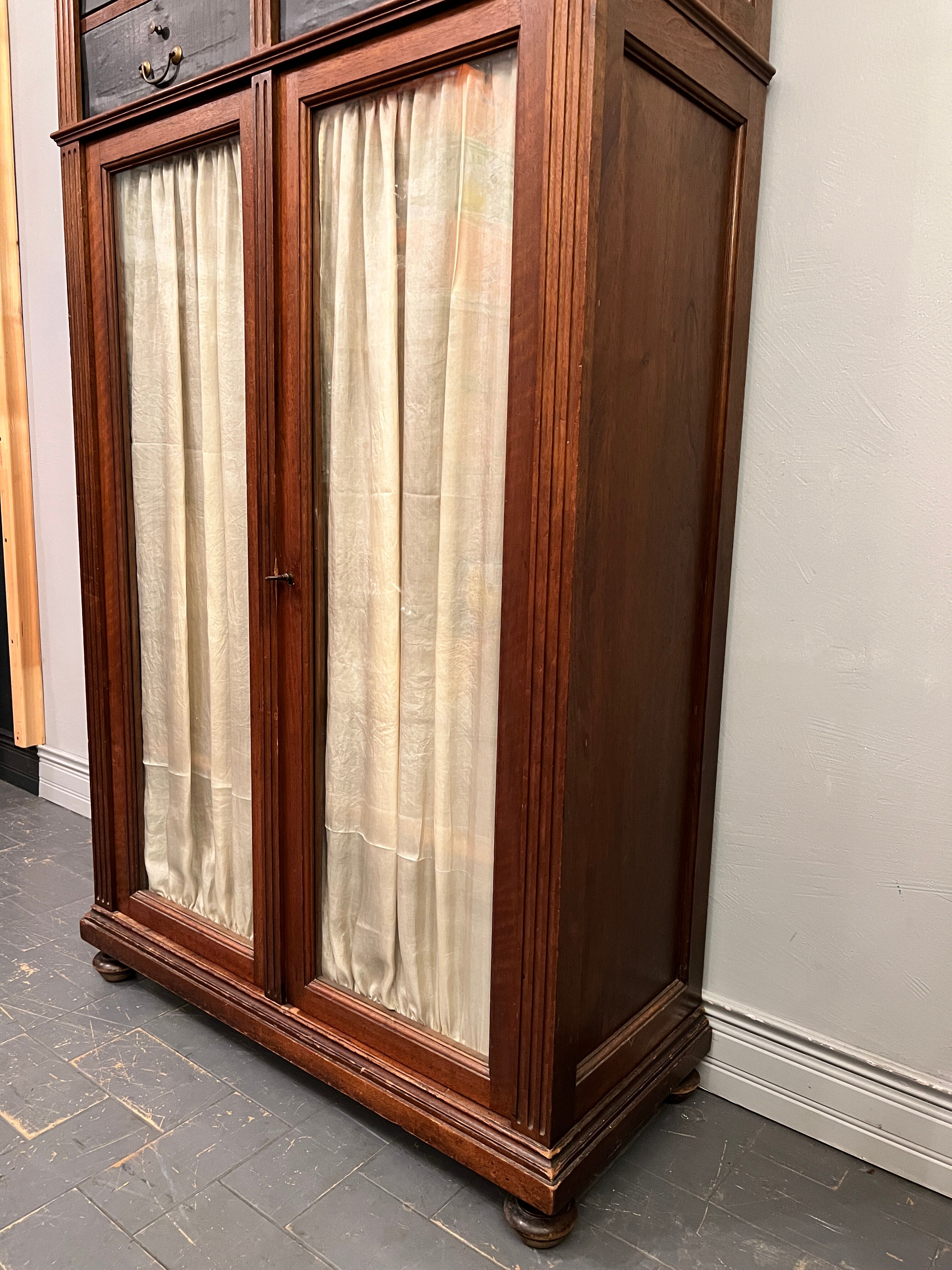 Notary furniture early XX th