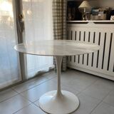 KNOLL TABLE SAARINEN MODEL WHITE