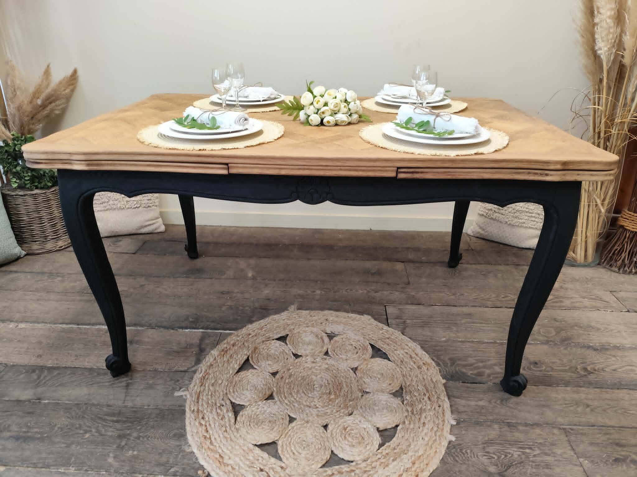 Table style regence en chene massif
