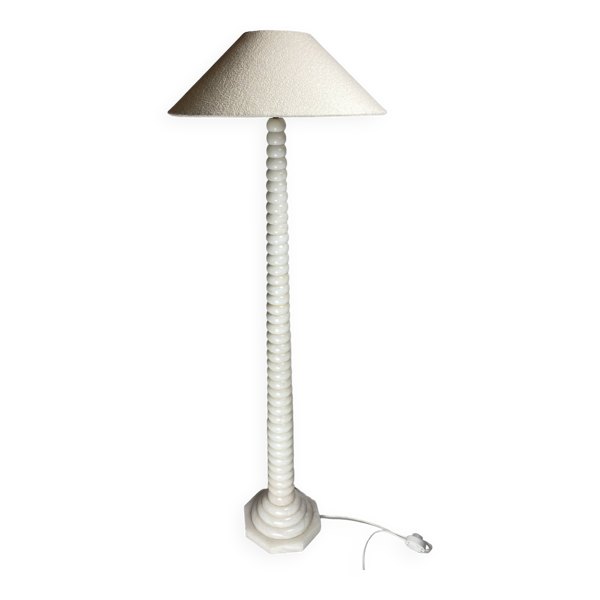 Lampadaire vintage en albâtre avec abat-jour bouclé, France, 1950 — Beyit