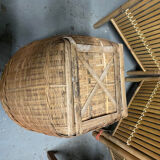 Vintage wicker panière