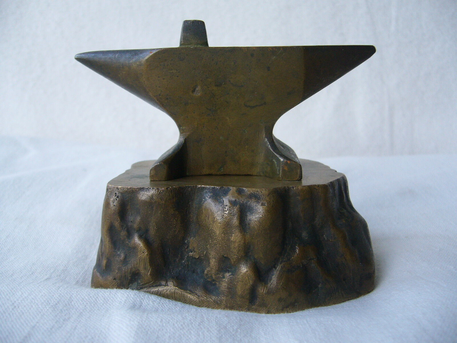 Bronze paper press anvil