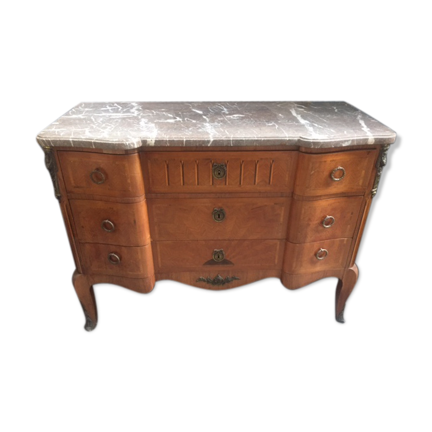 Convenient trigger style transition