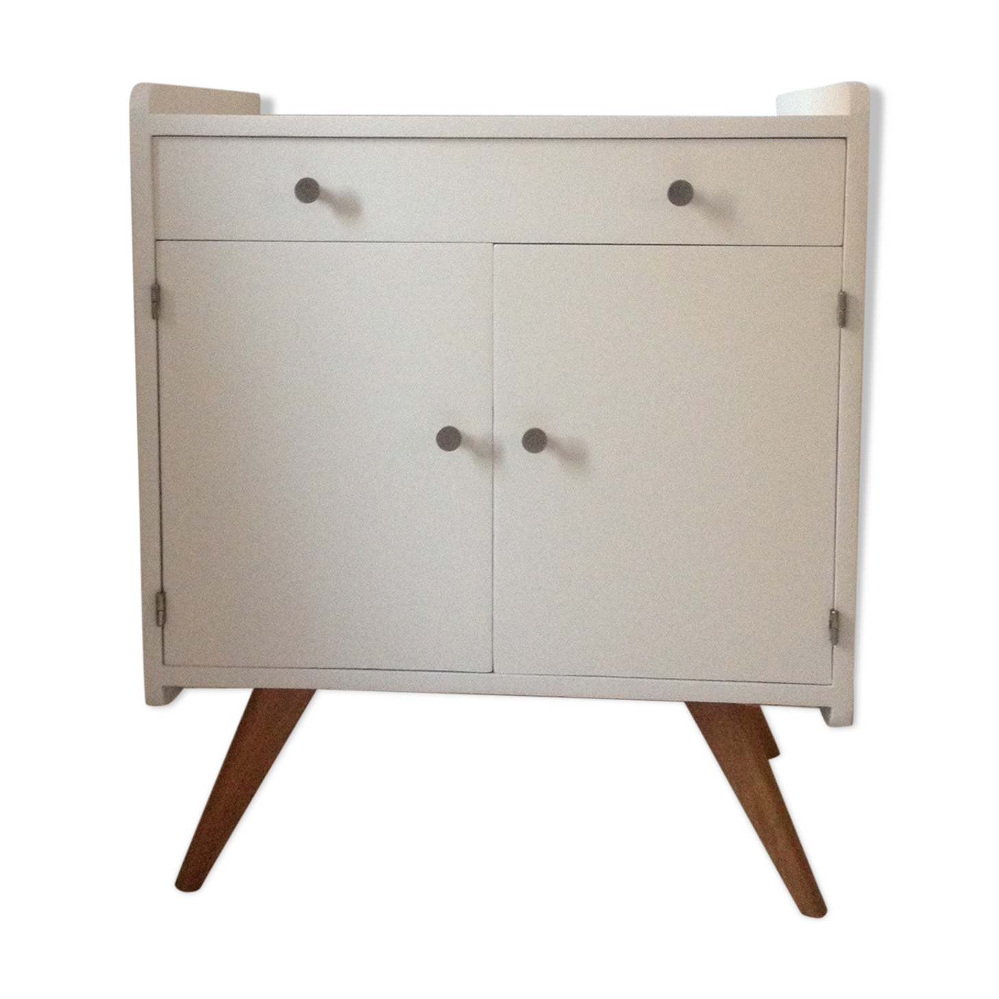 Furniture vintage compass feet