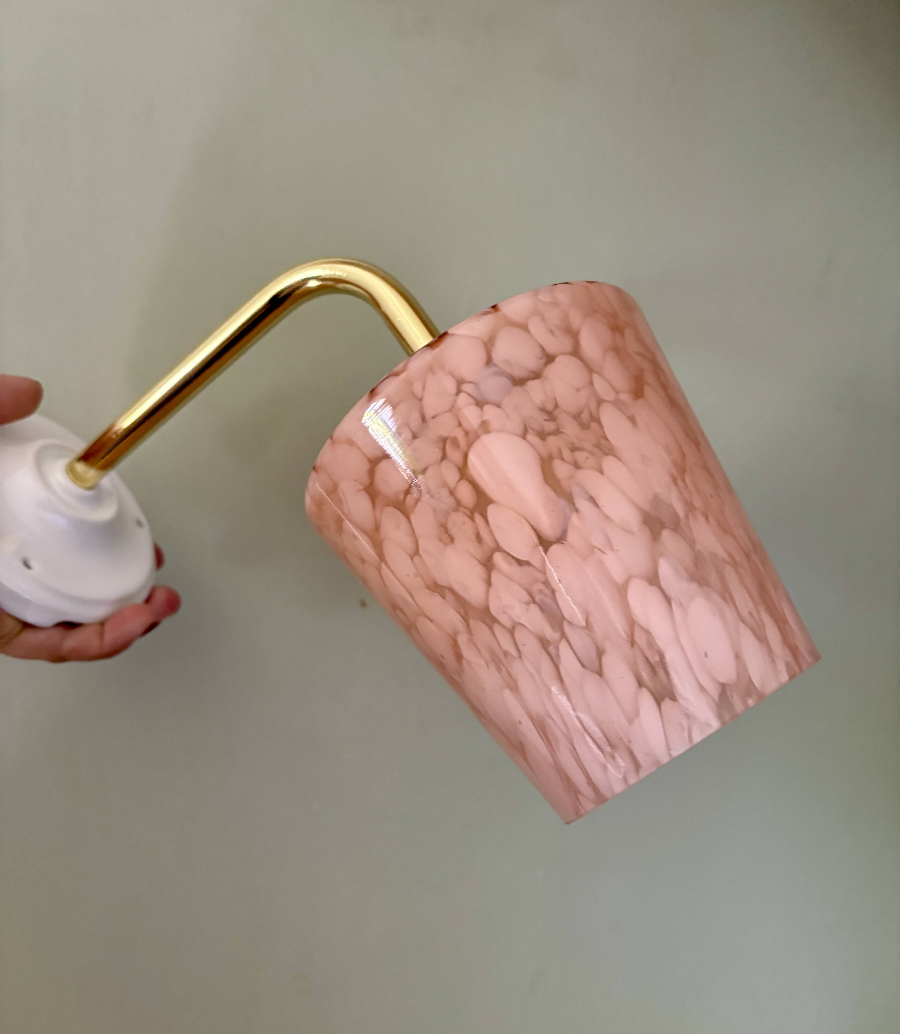 Vintage tulip wall lamp in pink Clichy glass