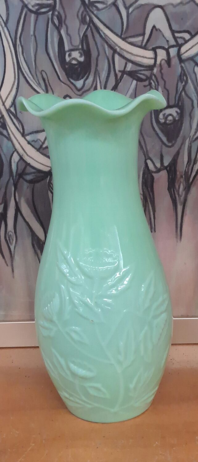 Fair opaline vase