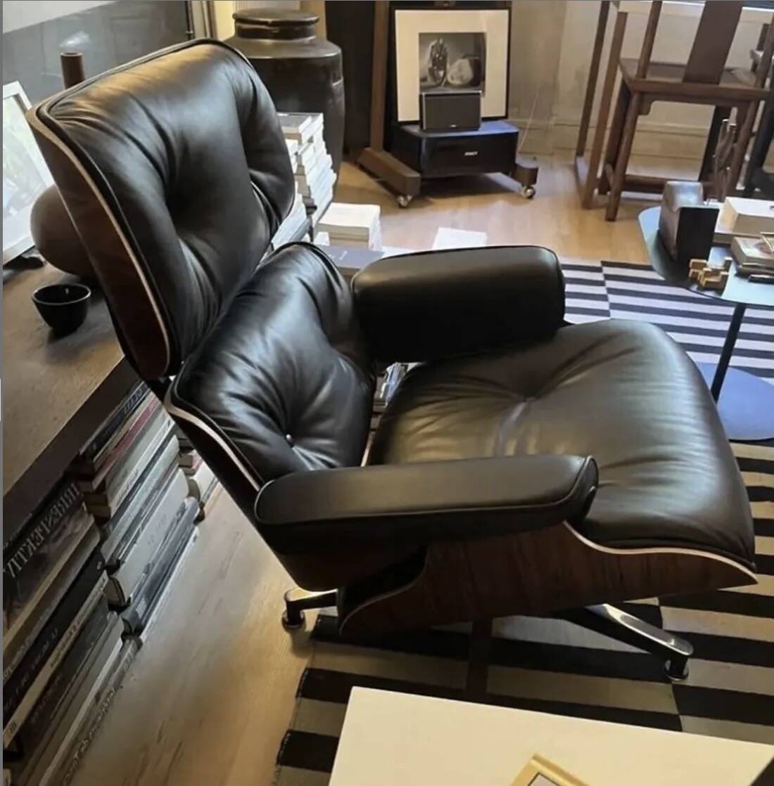 Fauteuil et ottoman Charles et ray eames