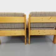 Set of 2 vintage fireside chairs in pine and fabric from the 70s