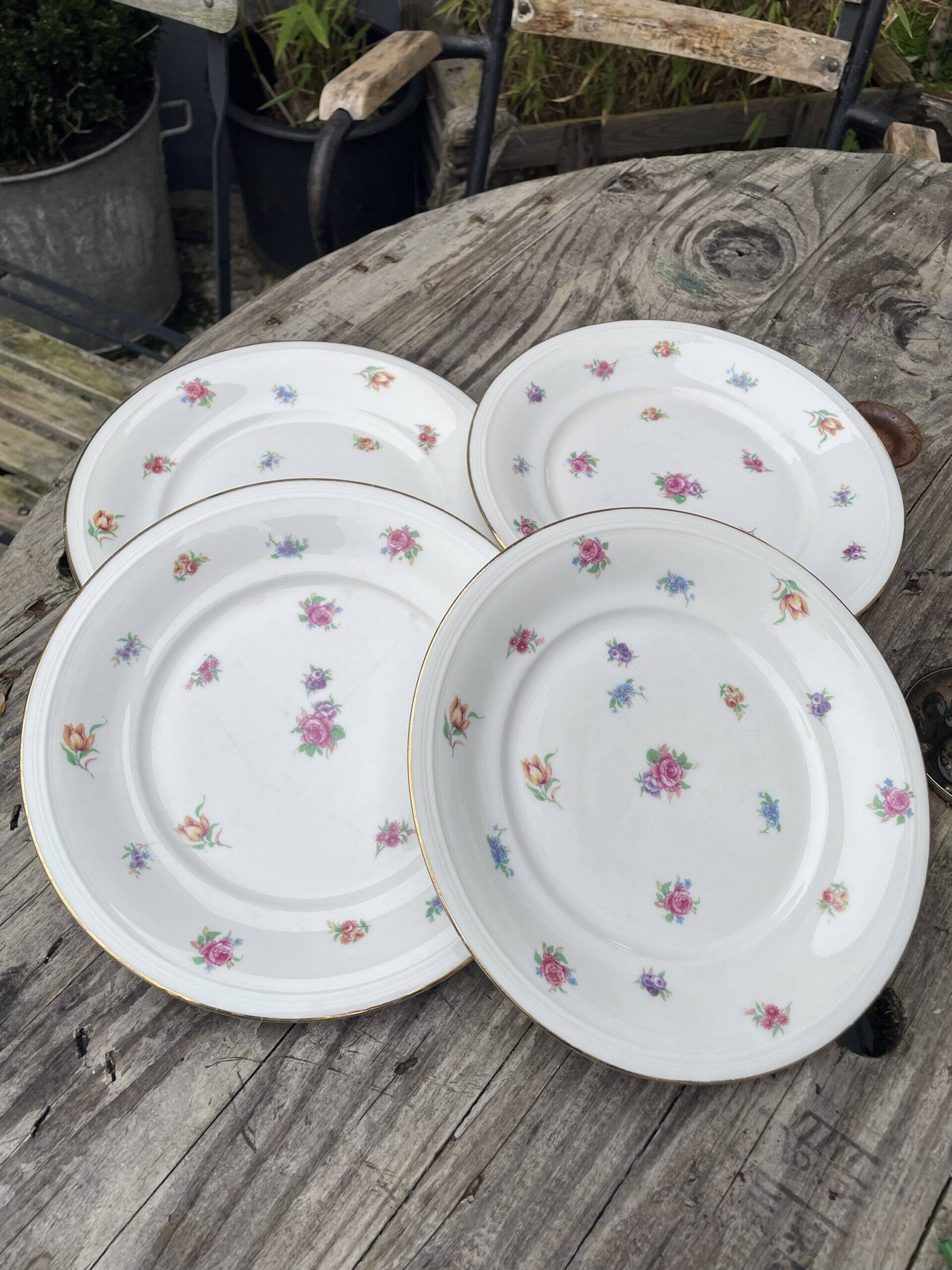 4 porcelain plates Valerysthal