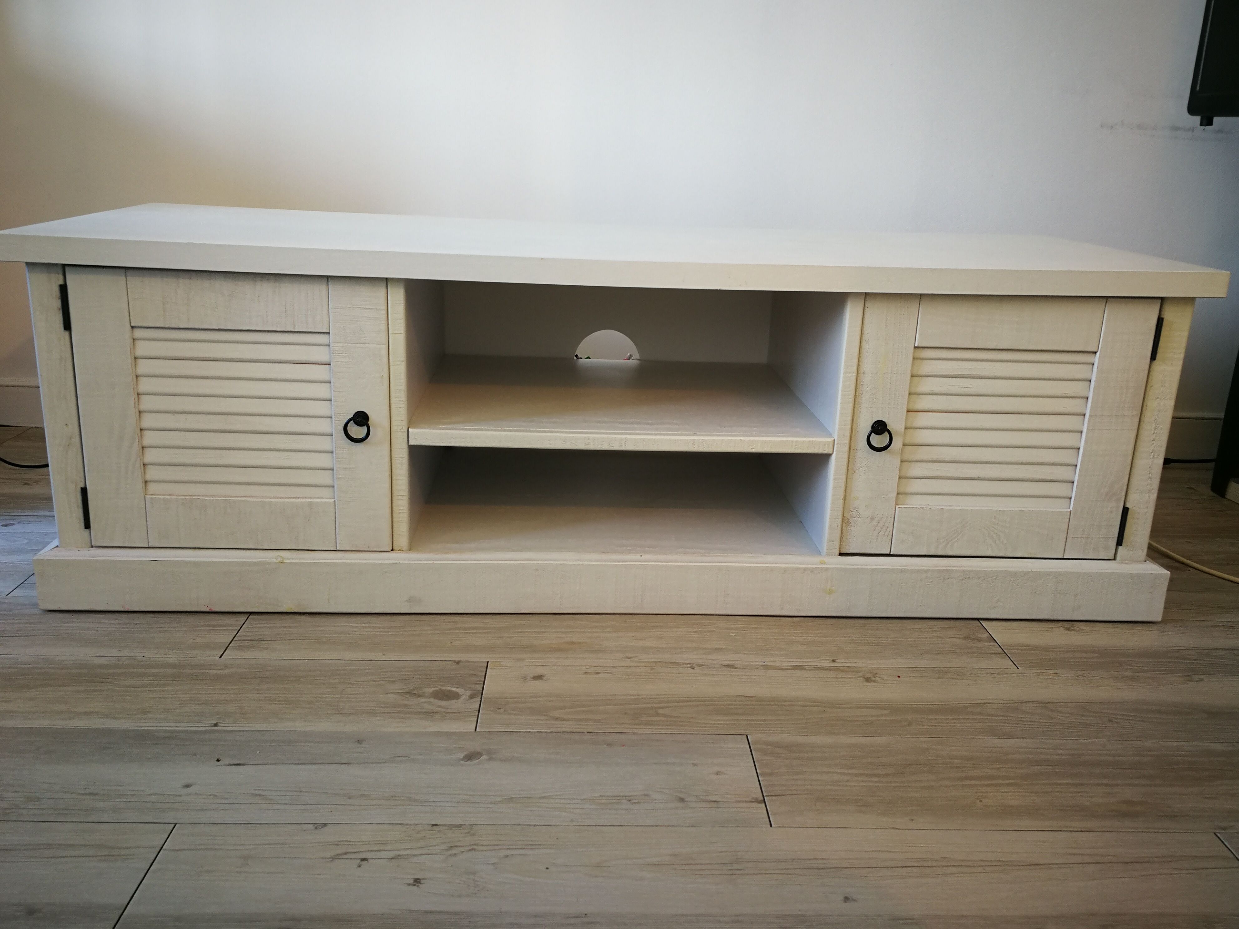 TV furniture Alinéa Louise in white brushed pine