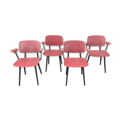 Lot de 4 chaises modèle Revolt de Friso Kramer