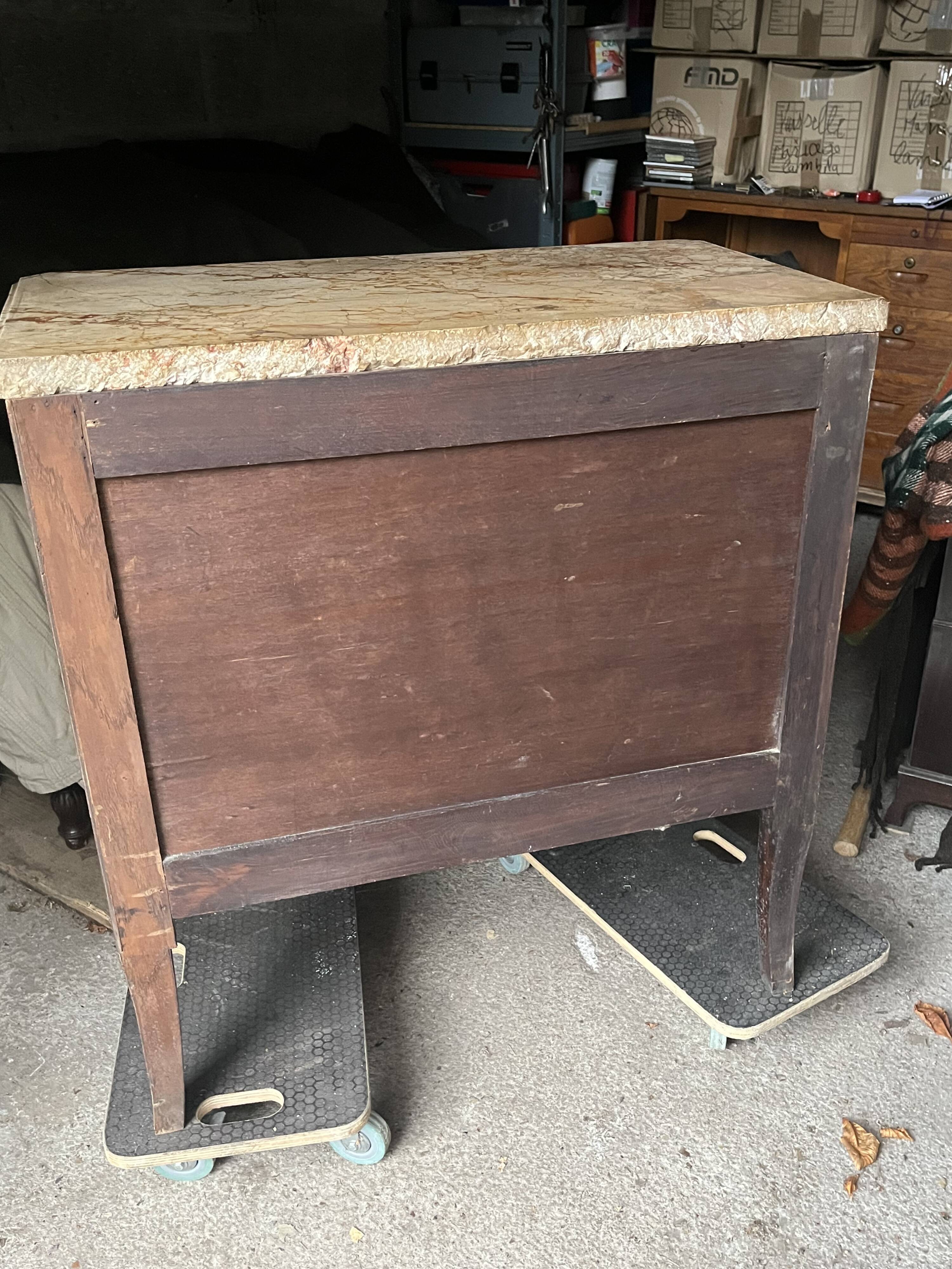 Commode