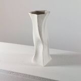 Vase en porcelaine biscuit vintage organique du milieu du siècle par Sgrafo Modern