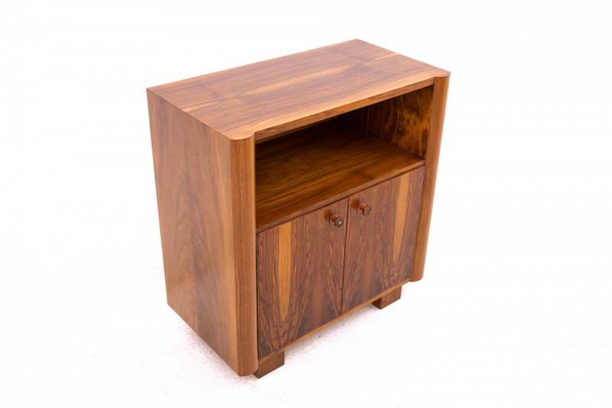 Art Deco chest of drawers from the 1950s, Poland. After renovation.