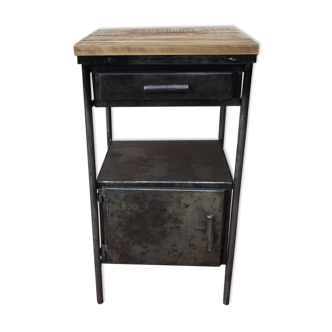 Industrial bedside