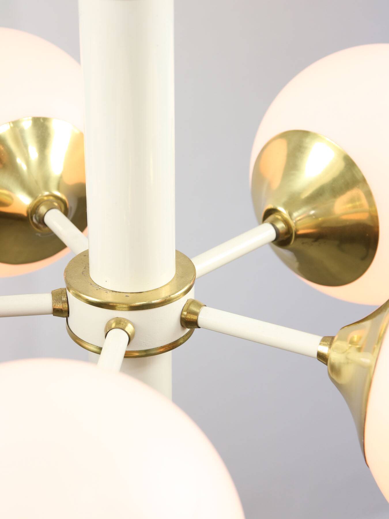Mid-century Modern Italian Brass and Opaline Sputnik Chandelier