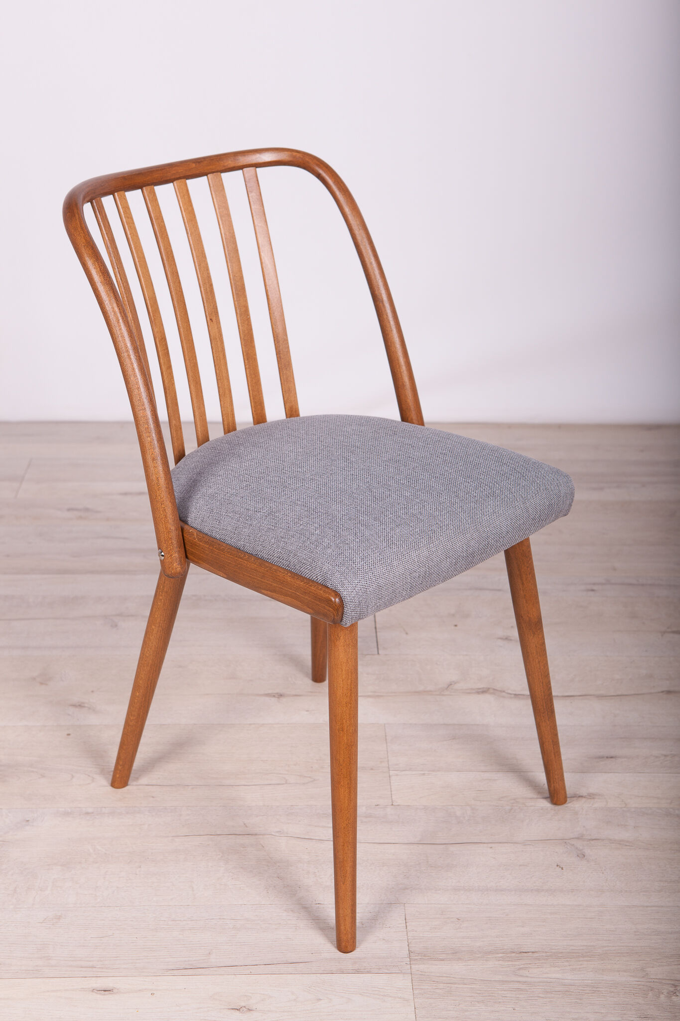 Set of 4 dining chairs by Antonin Suman for Ton, 1960s