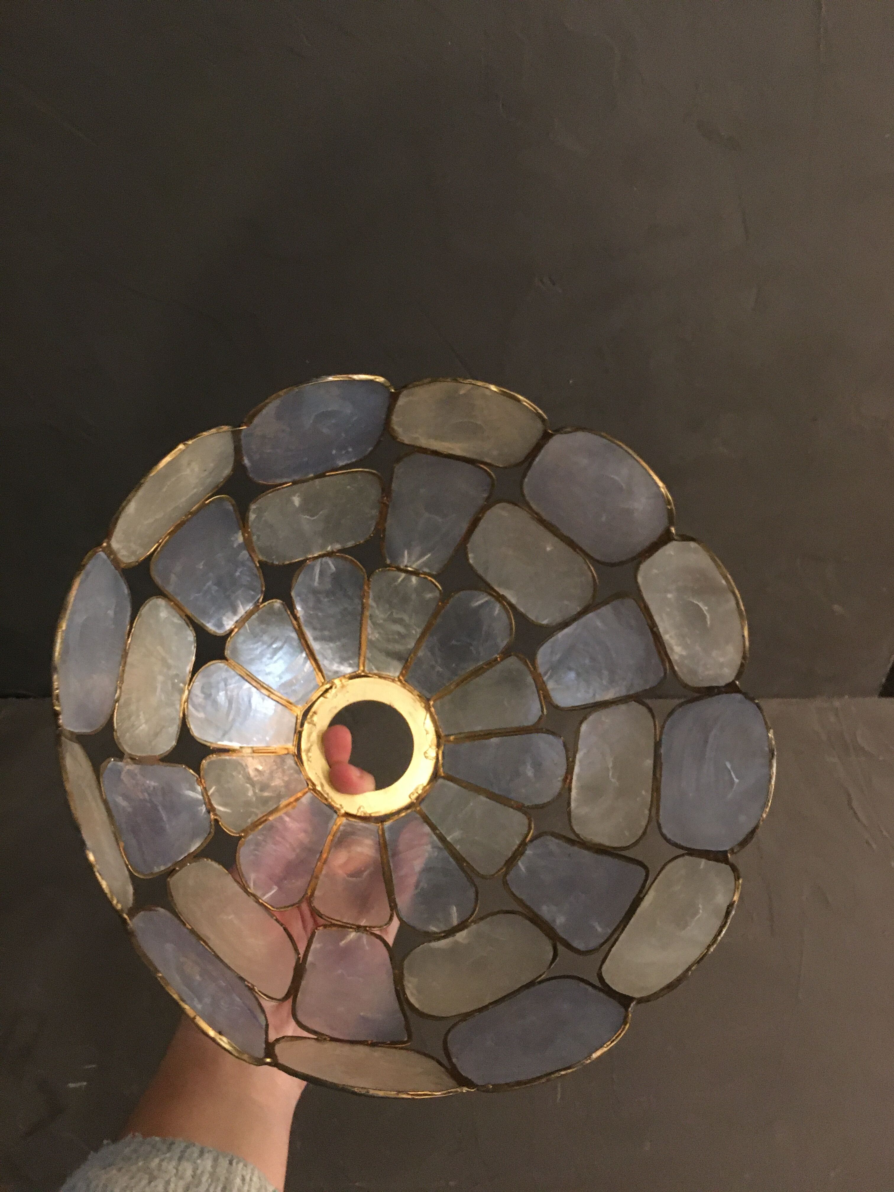 Blue mother-of-pearl hanging lamp