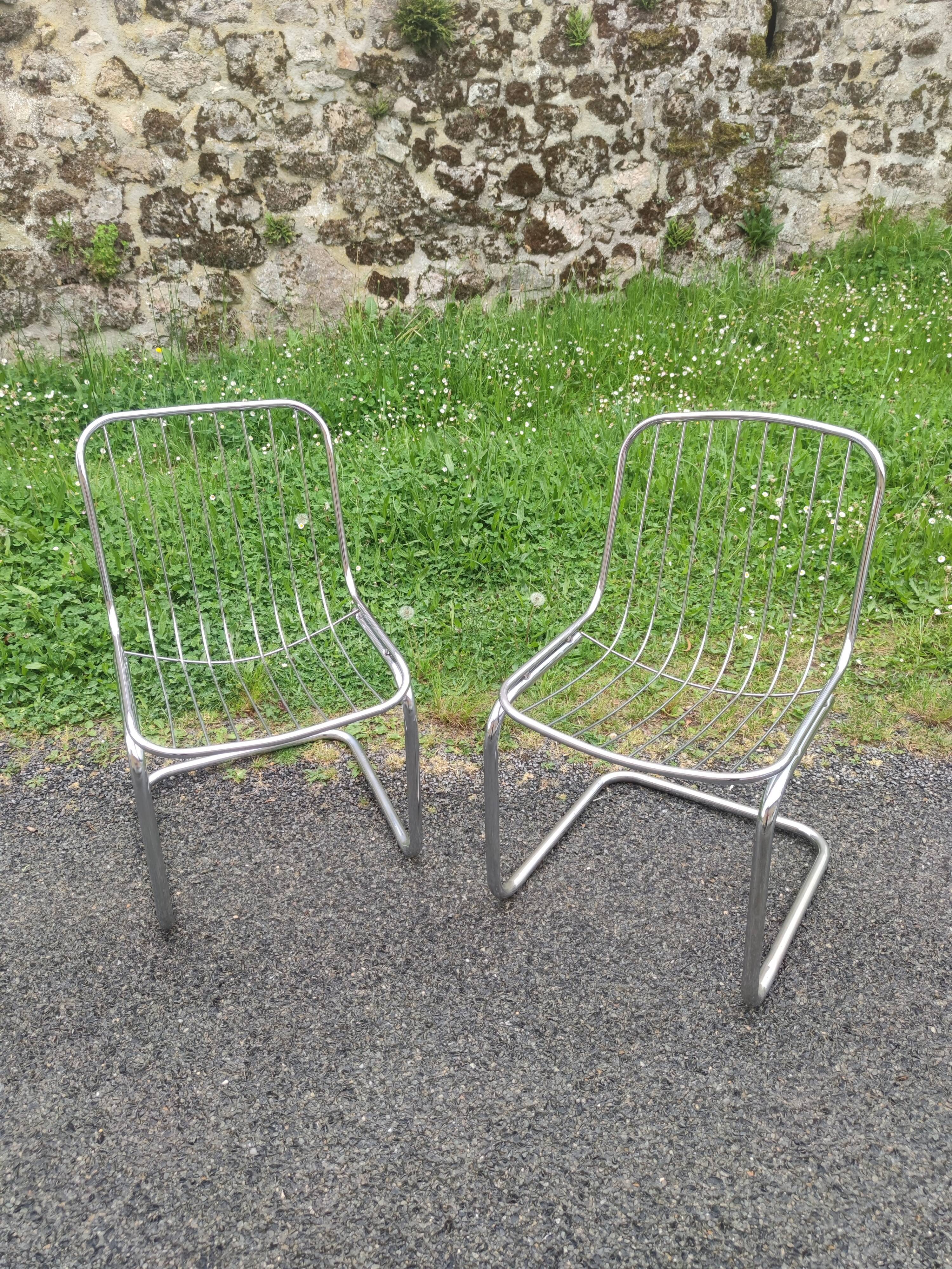 Pair of wired metal chairs 1970