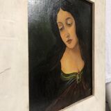 Painting portrait of woman