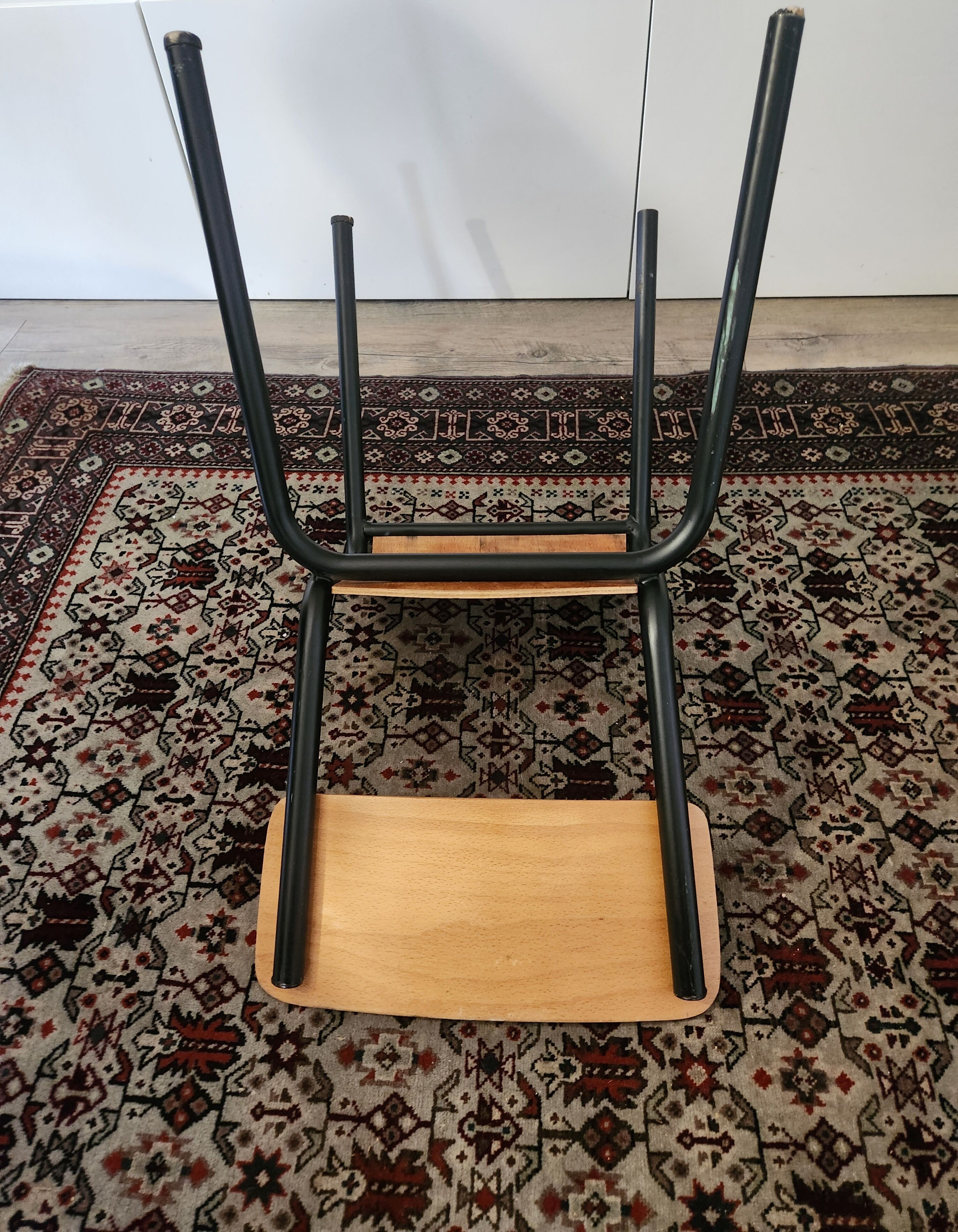 School chair in wood and metal