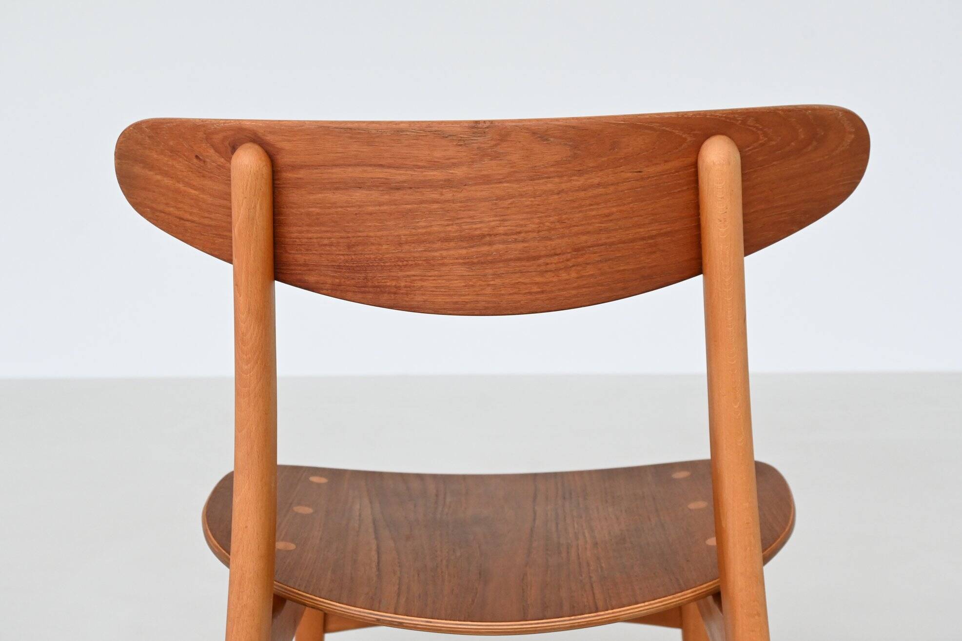 Chaises de salle à manger Hans Wegner Sawbuck CH30 Carl Hansen & Son Danemark 1952