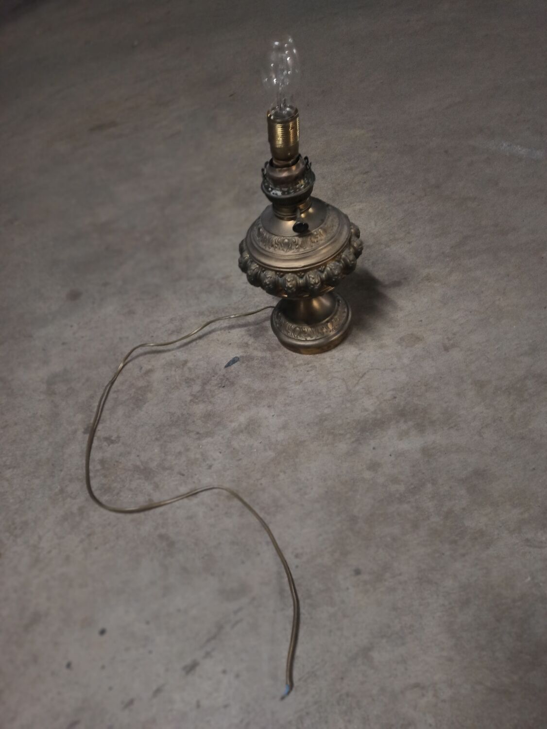 Antique brass lamp foot