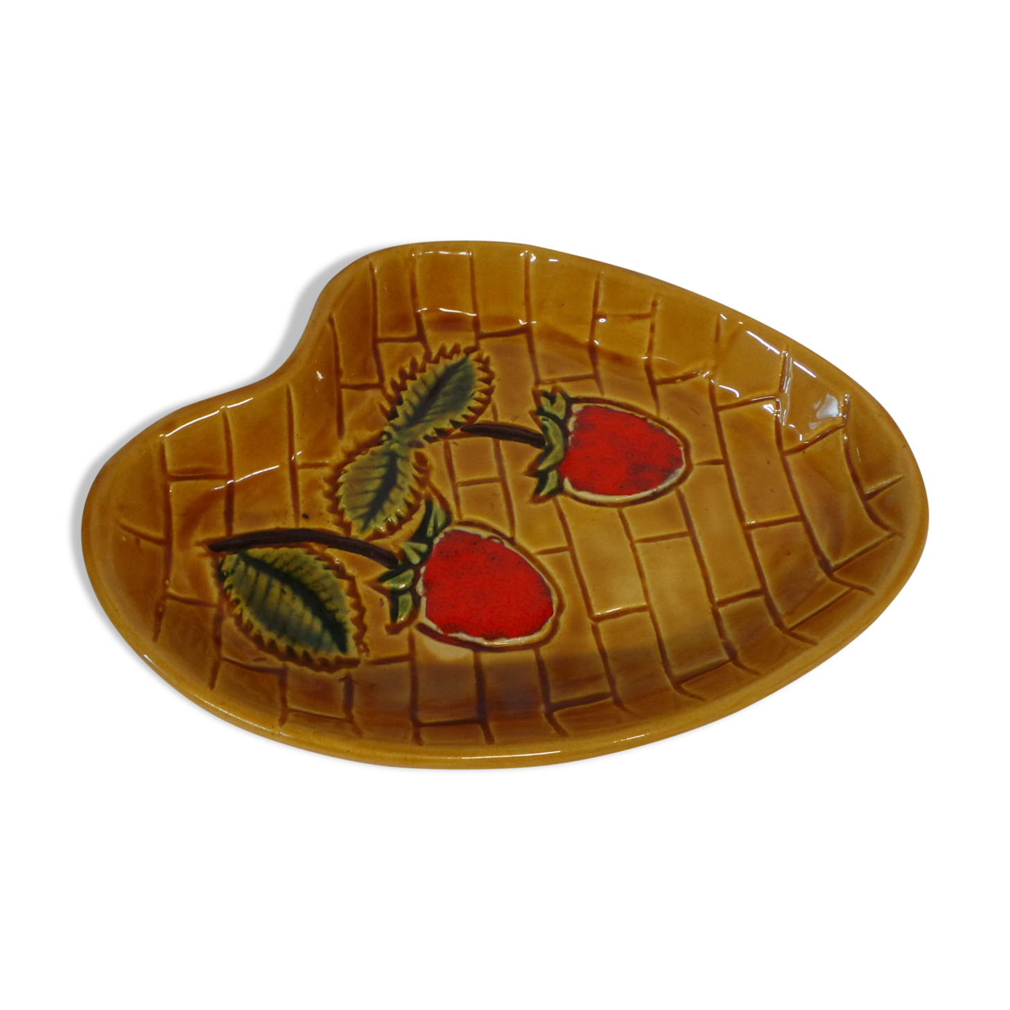 Vintage trinket bowl has strawberry décor