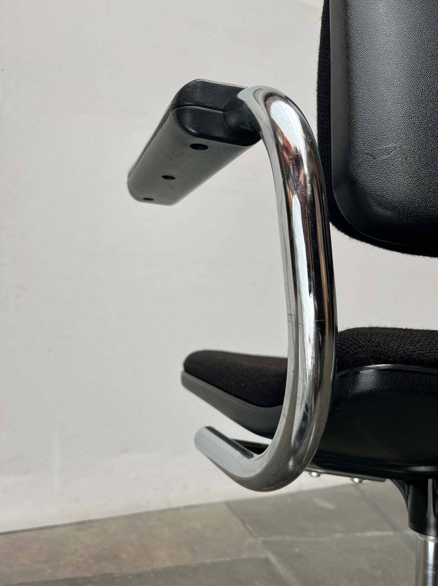 Vintage swivel office chair German model Eurochair 5600 by Fritz Makiol for Girsberger, 1970s.