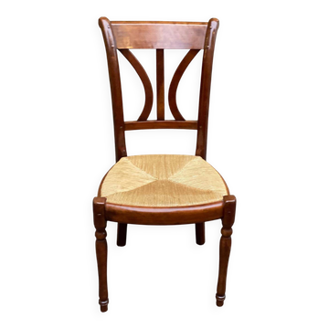 Louis XVI style chair in solid oak and straw.