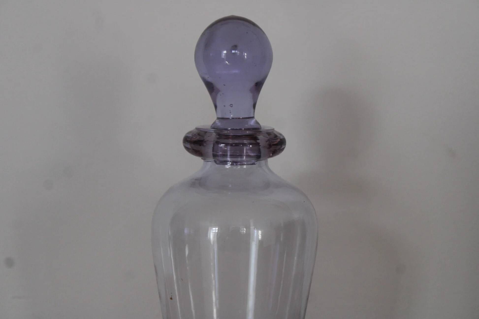 Vintage glass bottle in purple and transparent – Ball stopper – 21 cm