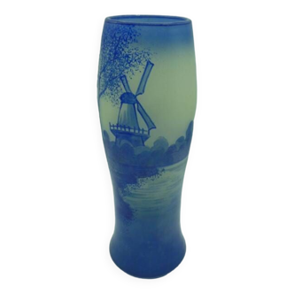 Old blue vase.