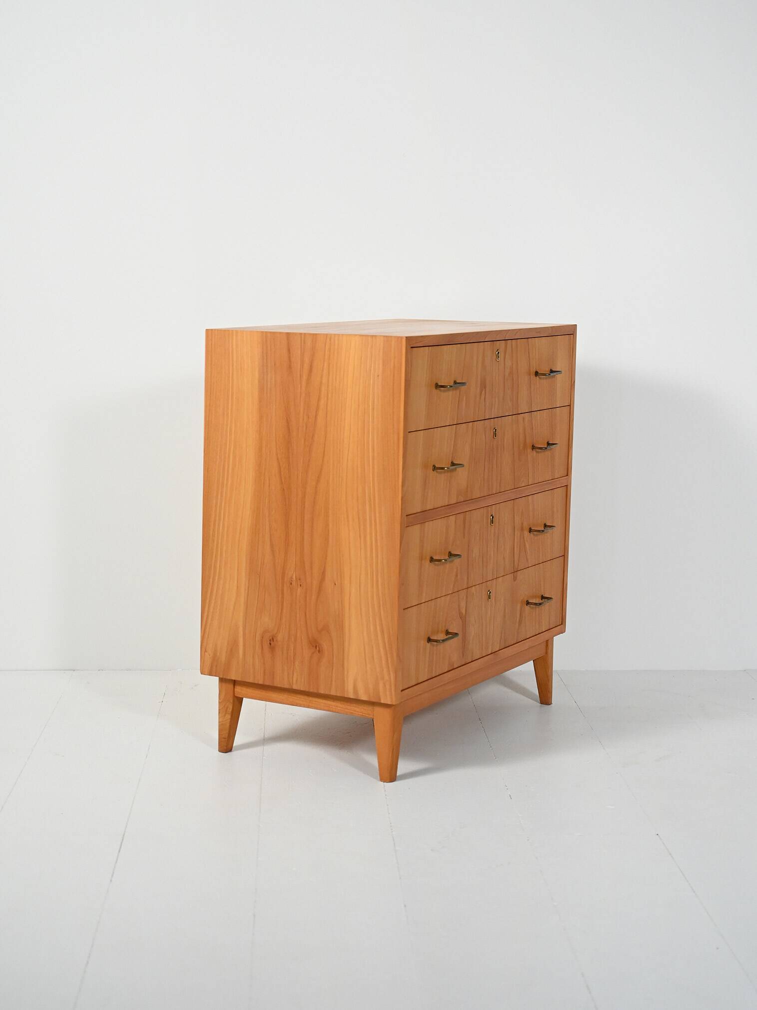 Scandinavian elm chest of drawers, 1950s